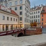 Apartament Alemlyn - Na Wyspie Slodowej, Z Balkonem I Pieknym Widokiem- Spaceapart